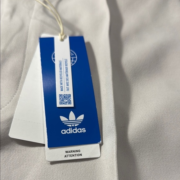 Adidas Women’s Pearl Grey/Pulse Blue Shorts Size Medium - Picture 5 of 11